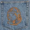 Jeanshose mit verblasstem Arch Logo