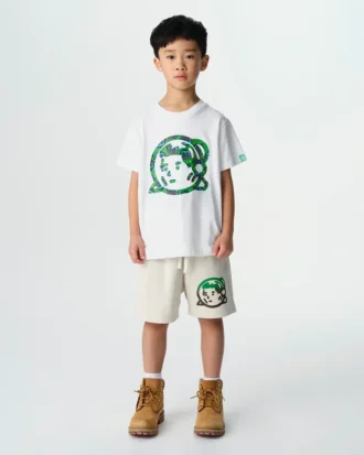 Kids-Shorts mit Farbverlauf-Logo